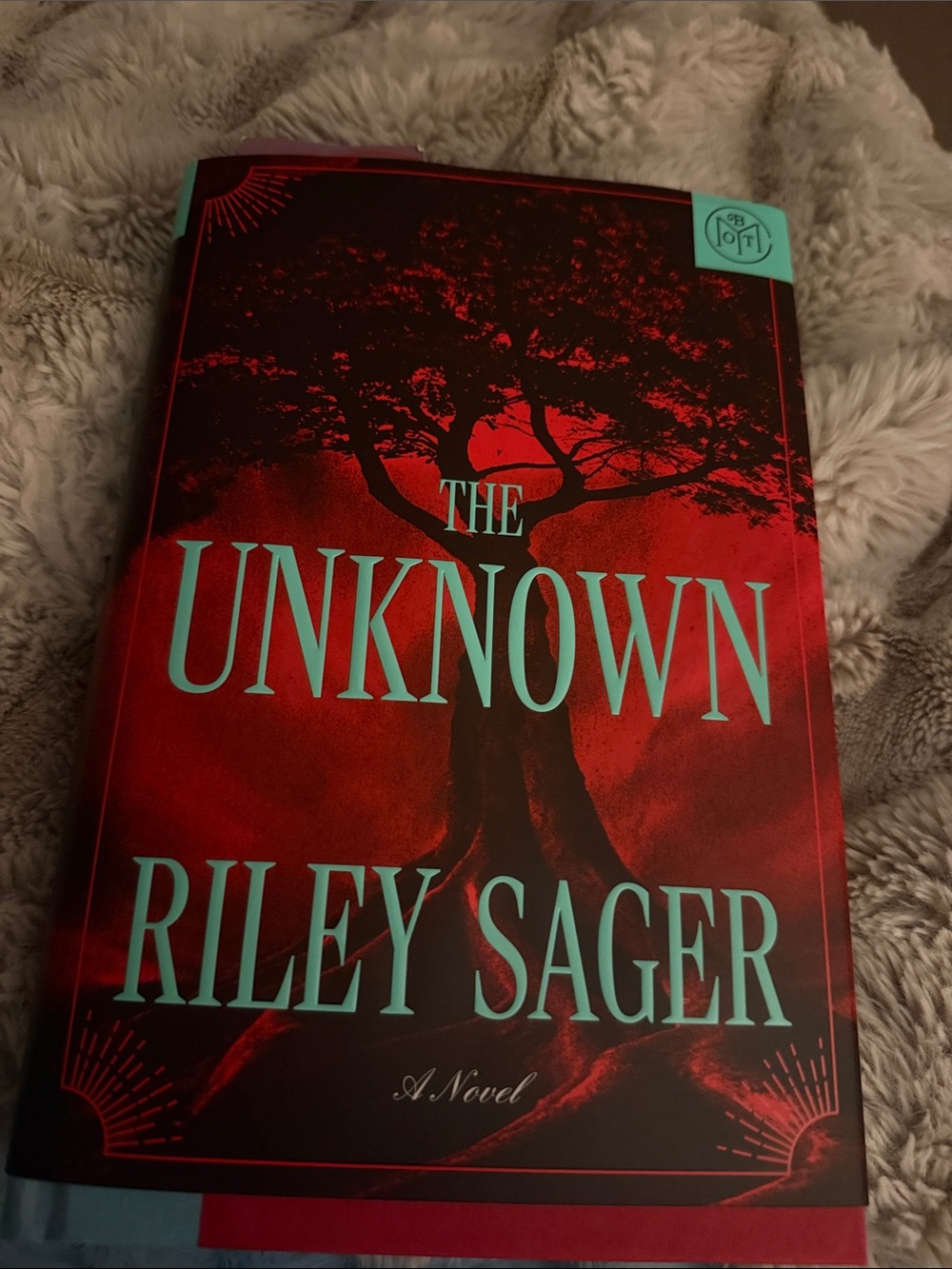 Riley sagerThe Unknown - Red Hardcover Novel